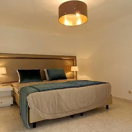 Sleeps 10 With Pool Air Con And Wifi * Vilamoura
